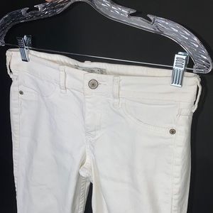 Abercrombie & Fitch “White Skinny Jeans” Women’s 25